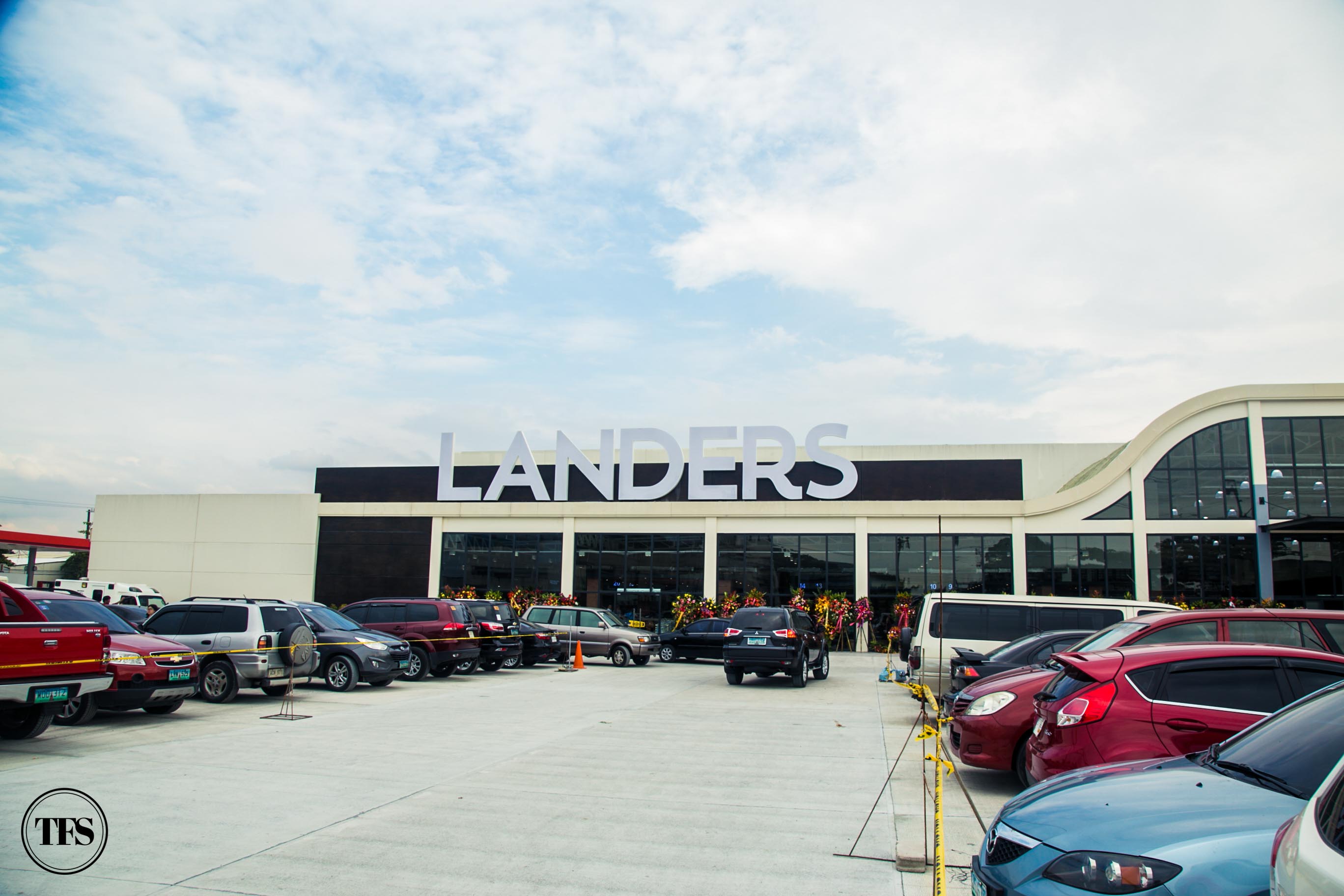 Now Open: Landers Superstore Otis Branch - The Food Scout